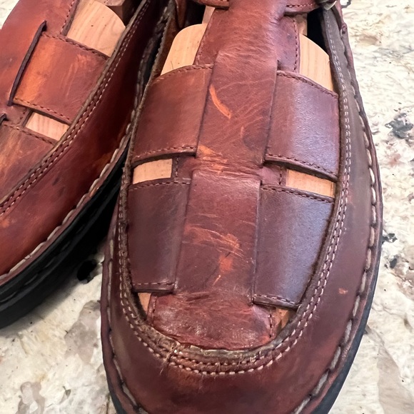 men’s shoes- sandals- new never been used -GH Bass - Picture 3 of 13